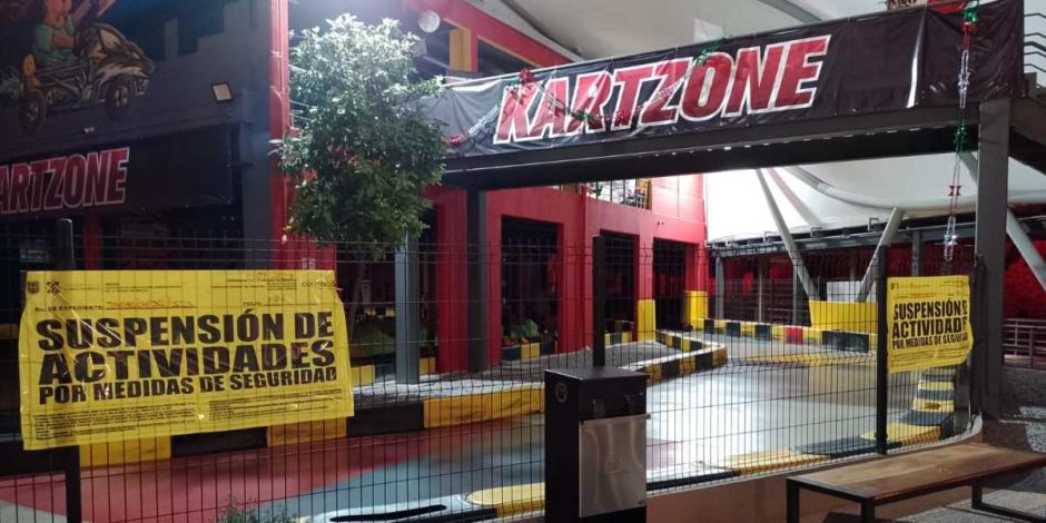 Coyoacán suspende operación de Go-Karts en plaza comercial.