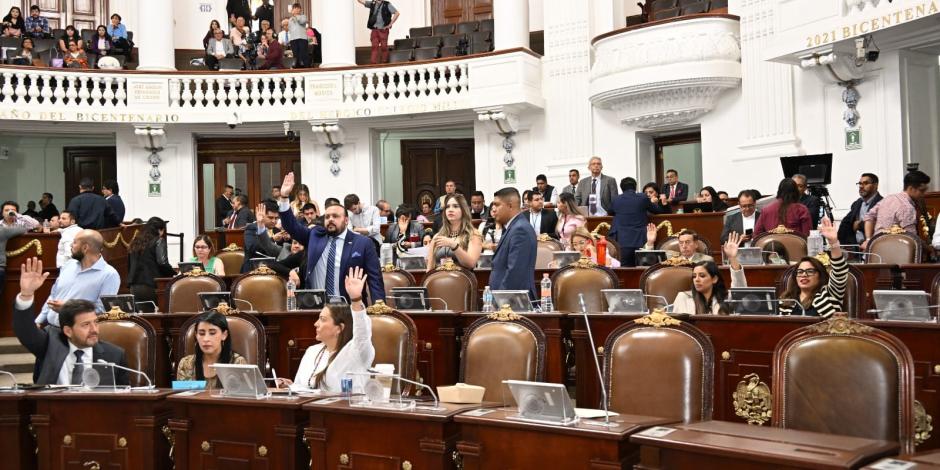 El pleno del Congreso capitalino aprobó ayer la licencia de la alcaldesa de Iztapalapa, Clara Brugada.
