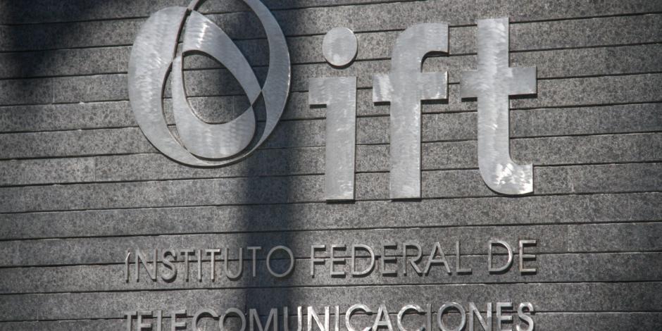 Aspecto de la fachada del Instituto Federal de Telecomunicaciones (IFT).