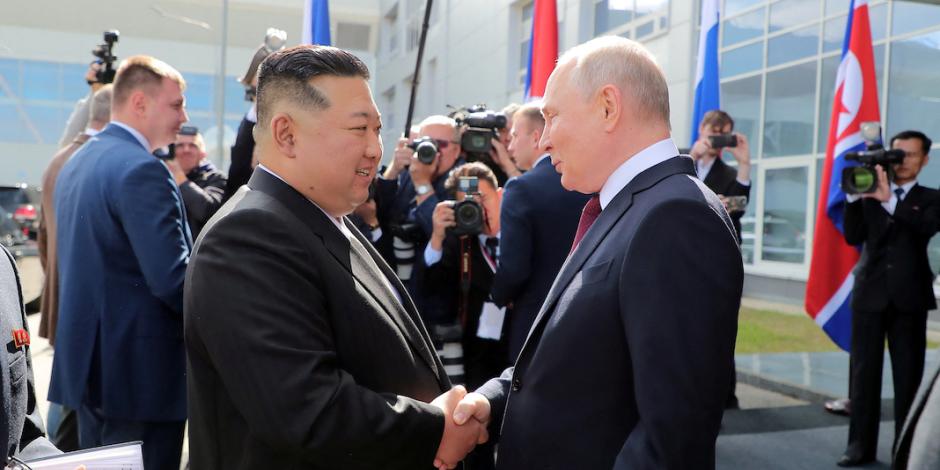 El líder de Norcorea, ayer con el presidente ruso.