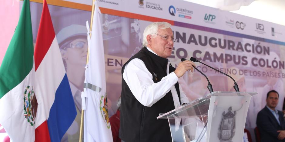 Víctor Villalobos Arámbula, secretario de Agricultura federal.