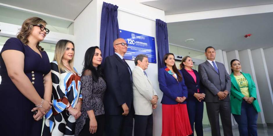 Tere Jiménez inaugura unidad de radioterapia en Aguascalientes.
