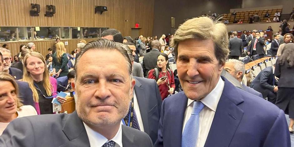 El gobernador Mauricio Kuri y John Kerry, asesor de la Casa Blanca, ayer.
