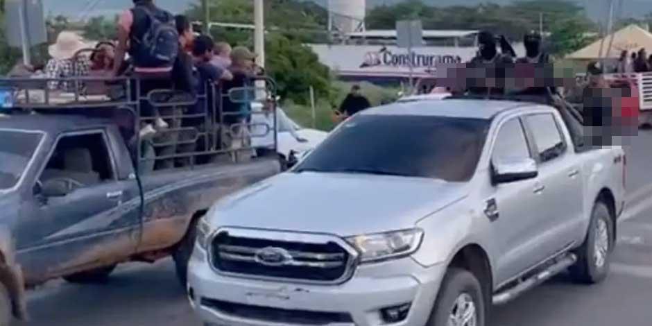 Civiles armados liberan bloqueos en zona fronteriza de Chiapas