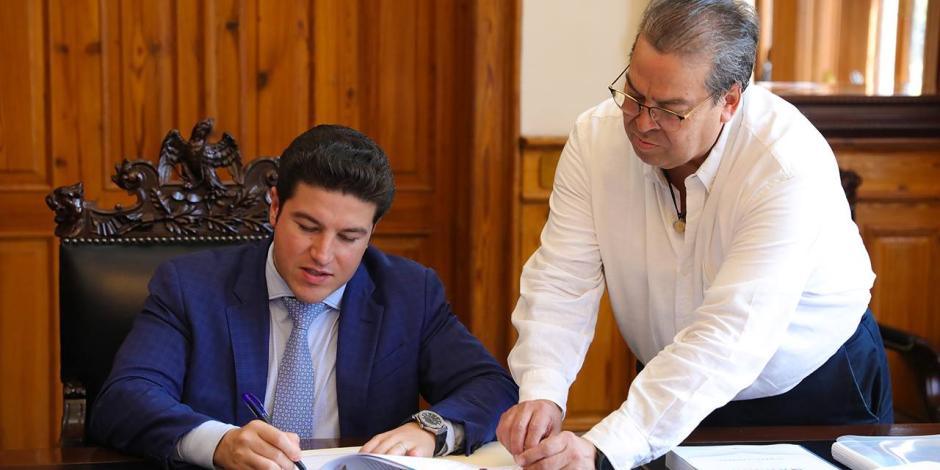 El Gobernador Samuel García celebra la nueva concesión de 60 años para el Puente Internacional Colombia - Laredo.
