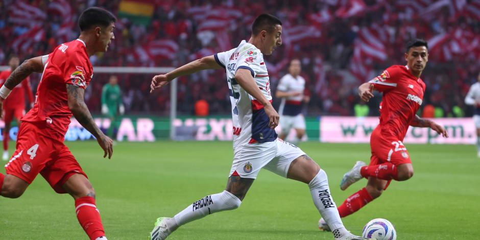 Una acción del Toluca vs Chivas, de la Jornada 10 del Apertura 2023 de la Liga MX