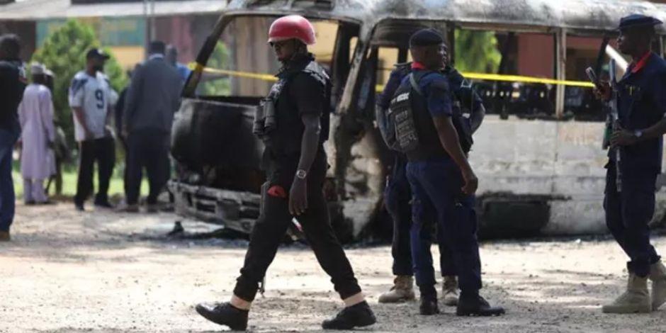 Mueren 30 personas por la explosión de un camión cisterna en Nigeria.