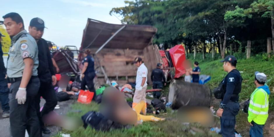 Accidente carretero en Chiapas que dejó 10 migrantes muertos.