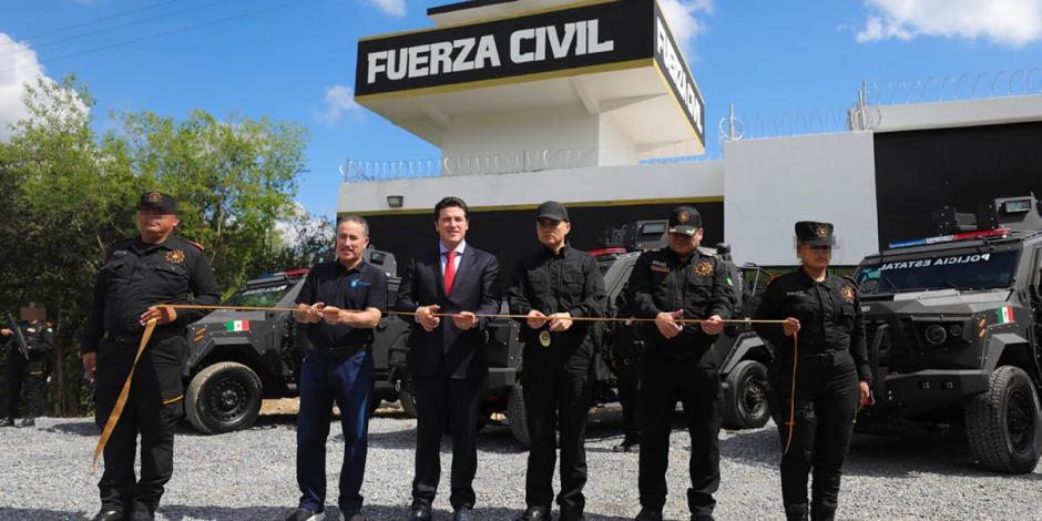 Samuel García inaugura destacamento de Fuerza Civil en Santiago, Nuevo León.