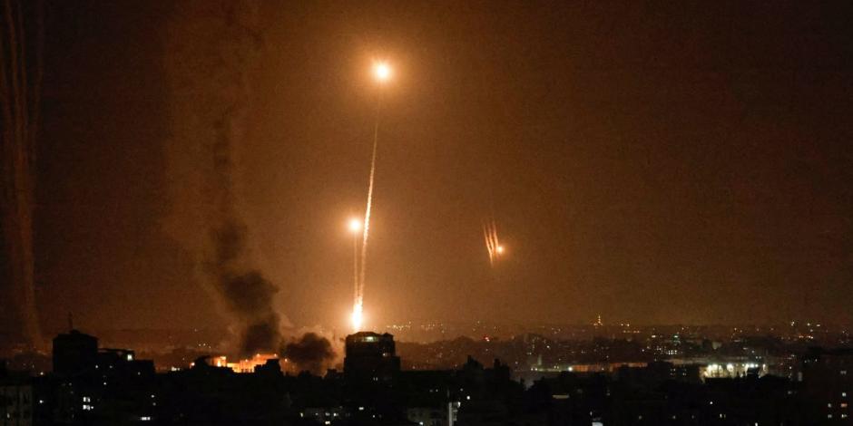 Cohetes disparados desde Gaza hacia Israel, en Gaza, 7 de octubre de 2023.
