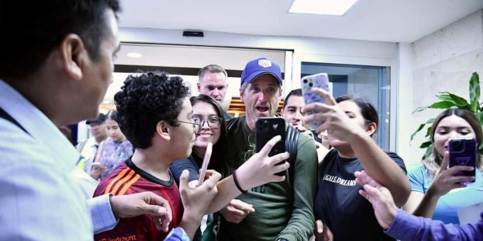 Patrick Dempsey llegó a Veracruz y así lo recibieron los fans