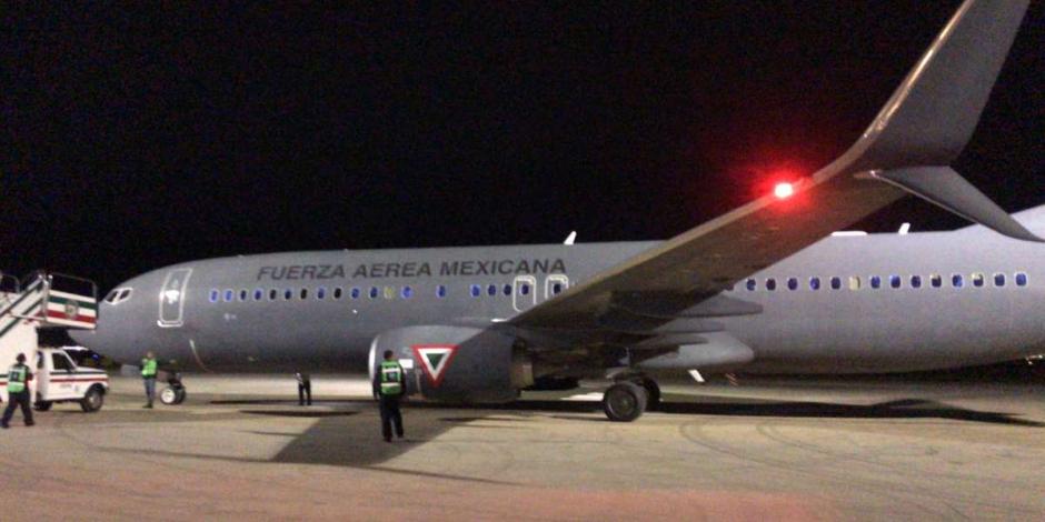 Aterriza en el AIFA el primer vuelo con mexicanos repatriados desde Israel.