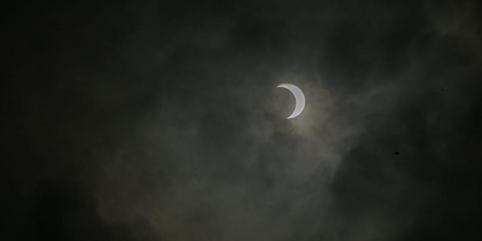 Eclipse solar anular, visto desde México.
