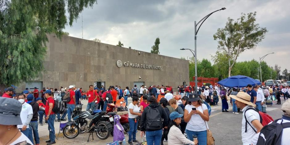 Por bloqueo de Sindicalizados de Educación Media Superior, se canceló la sesión en el Palacio Legislativo de San Lázaro de este martes 24 de octubre.