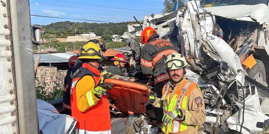 Fatal accidente por tráiler sin frenos deja 7 muertos en la carretera Nogales, en Jalisco
