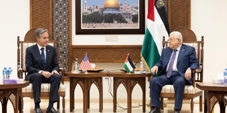 El secretario de Estado de Estados Unidos, Antony Blinken, se reunió con el líder de la Autoridad Palestina, Mahmud Abás a quien prometió apoyo para terminar la guerra entre Israel y Hamas.