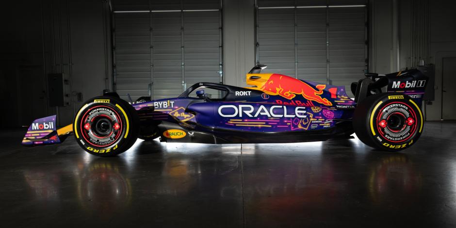 El monoplaza de Checo Pérez y Max Verstappen para el Gran Premio de Las Vegas de F1.