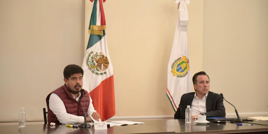 El gobernador Cuitláhuac García Jiménez precisó que respetará las decisiones de quienes aspiren a un cargo de elección popular.