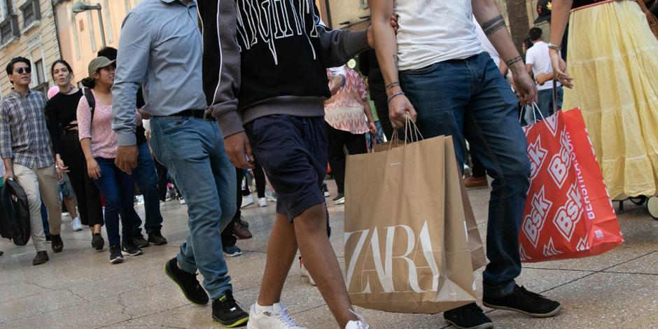 Capitalinos aprovecharon las ofertas de el Buen Fin para comprar ropa, zapatos y artículos electrónicos principalmente