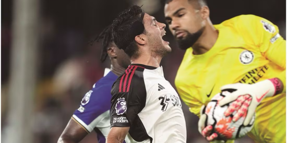 Raúl Jiménez enciende las alarmas del Fulham por bajo rendimiento