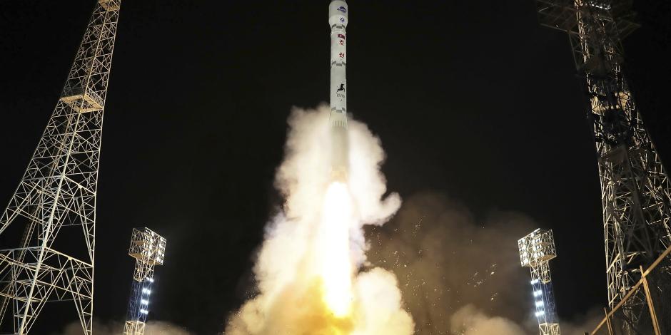 Lanzamiento del satélite espía Malligyong-1, el pasado 21 de noviembre.
