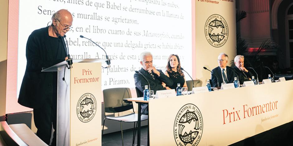 Ceremonia de entrega del Premio Formentor 2023  a Pascal Quignard en Canfranc, durante septiembre pasado. En la mesa:  Basilio Baltasar, Marta Buadas, Simón Pedro Barceló y Antoine Gallimard.