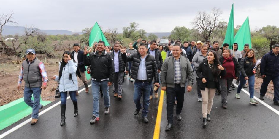 Ricardo Gallardo entrega nuevos caminos en Villa de Reyes, San Luis Potosí