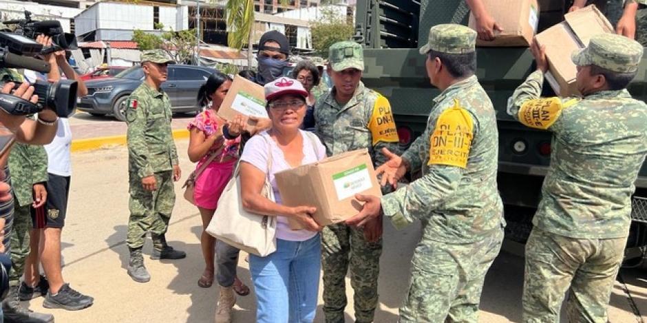 Este 7 de diciembre continúan con la entrega de apoyos a personas afectadas por el huracán Otis.