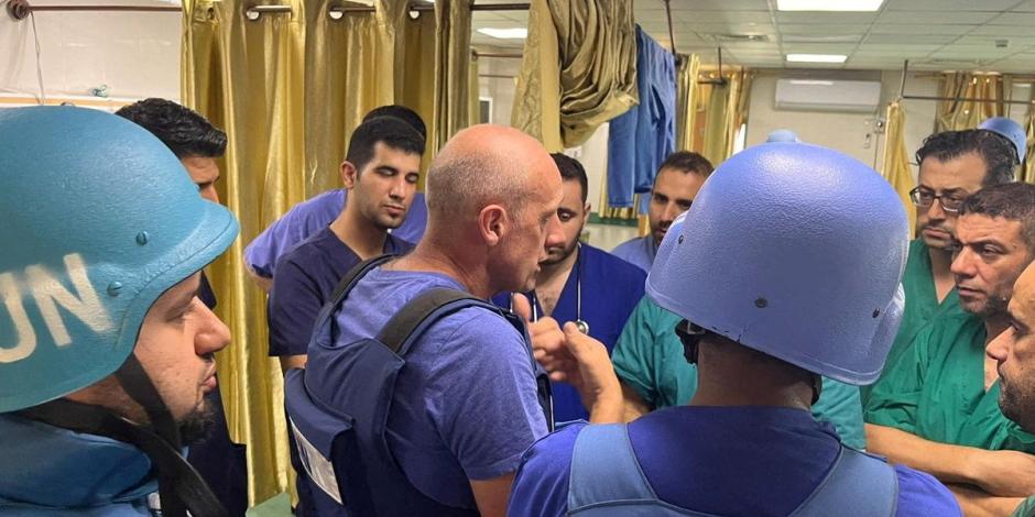 Un equipo de evaluación humanitaria dirigido por la Organización Mundial de la Salud (OMS) visita el hospital Al Shifa en Gaza, en esta imagen publicada el 18 de noviembre de 2023