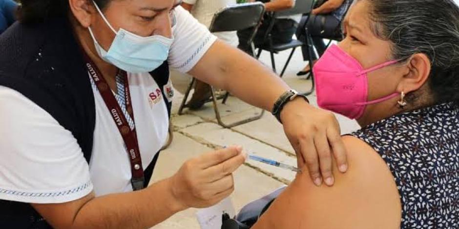 Ayer continuaron las jornadas de vacunación contra Covid-19 en la alcaldía Iztapalapa.