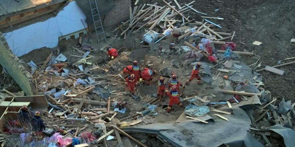 Terremoto en China dejó gran destrucción y al menos 127 muertos y 500 heridos este lunes 18 de diciembre.