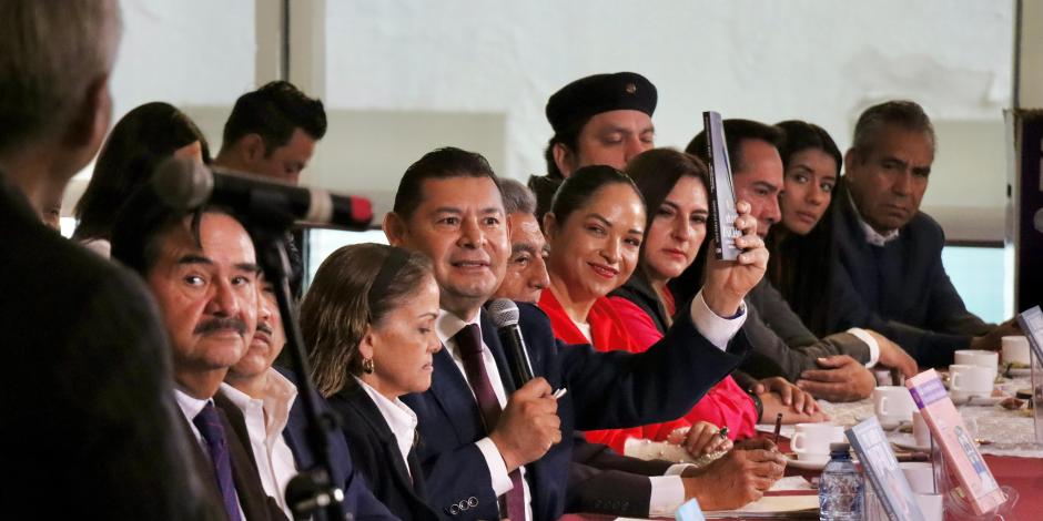 Alejandro Armenta busca ser el siguiente gobernador constitucional de Puebla.