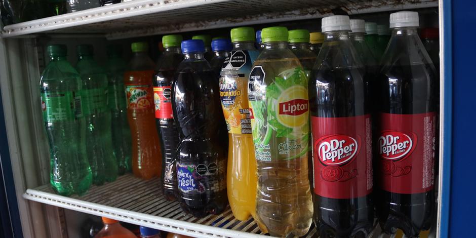 Las Bebidas saborizadas, como los refrescos, aumentarán de precios a partir del 1 de enero, anunció Hacienda.