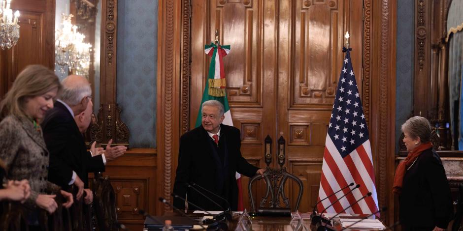 Andrés Manuel López Obrador encabeza encuentro de alto nivel con autoridades de Estados Unidos.
