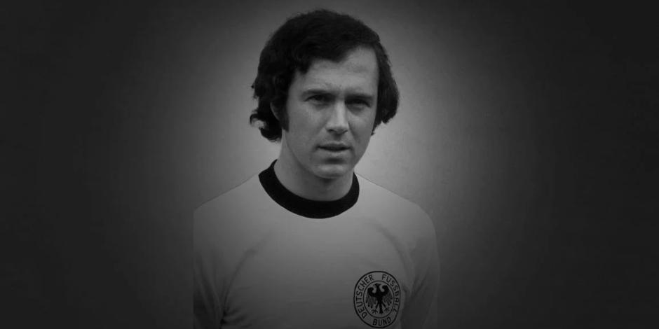 Franz Beckenbauer, campeón mundial con Alemania como jugador y entrenador, quien falleció a los 78 años