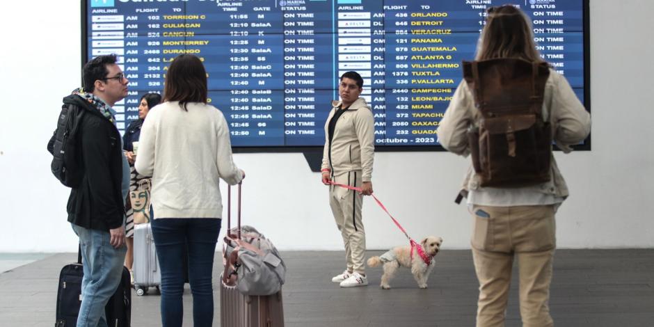 El lunes pasado entró en vigor la reducción de vuelos por hora en la terminal aérea de la Ciudad de México, de 52 a 43.