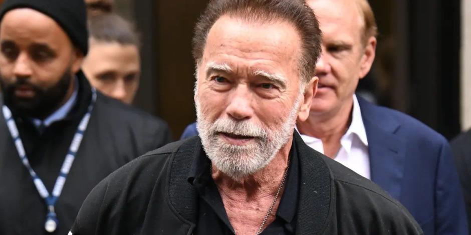 Arnold Schwarzenegger olvidó declarar un reloj y fue detenido por horas en el aeropueto de Alemania.