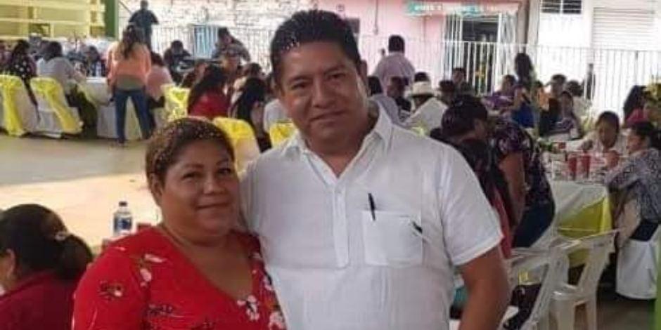 Asesinan a balazos al exalcalde de Atlixtac y su esposa en Chilapa, Guerrero.