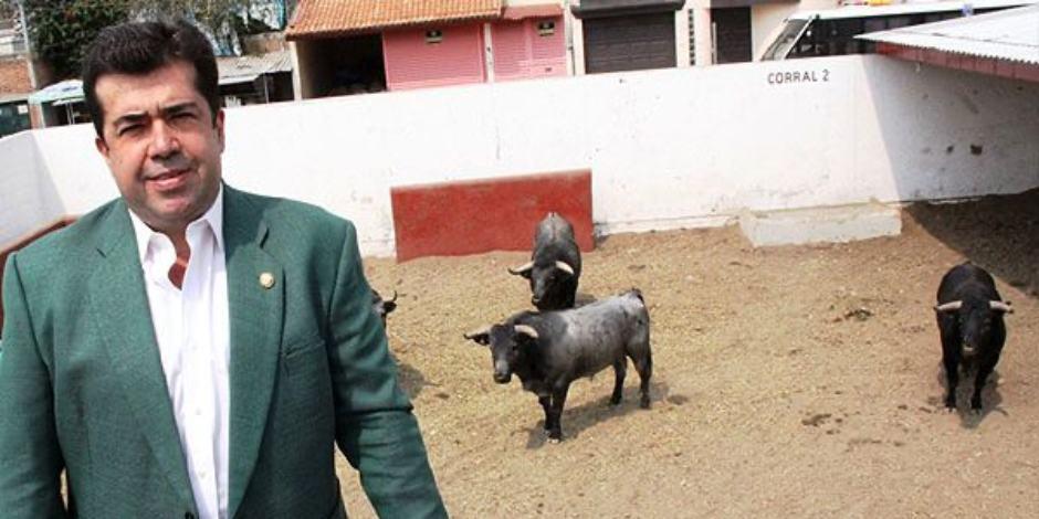 Pedro Haces Barba confía en revocación de suspensión de corridas de toros.