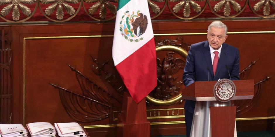 Andrés Manuel López Obrador, presidente de México durante la entrega iniciativas de Reforma a la Constitución, que se llevó a cabo en Palacio Nacional