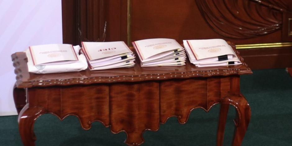 ‘La mejor forma de conmemorar la Carta Magna’, dicen gobernadores de la 4T sobre las reformas de AMLO.