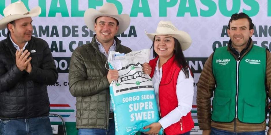 Gobernador Manolo Jiménezcumple con la gente del campo y arranca el Programa Estatal de Semilla Forrajera
