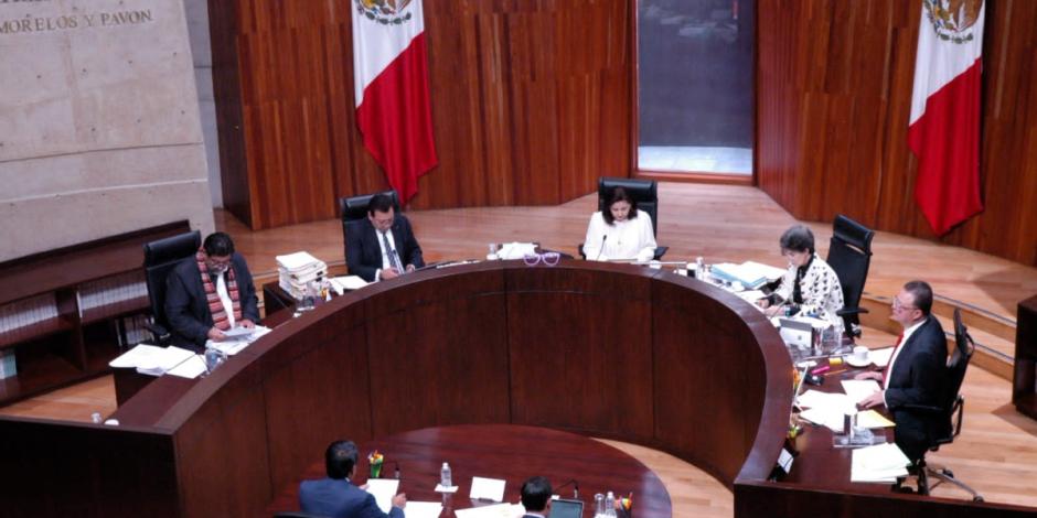 Plazo para renovar credencial del INE es constitucional, propone magistrado Felipe Fuentes