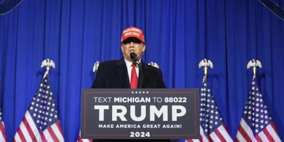 El candidato presidencial republicano y expresidente Donald Trump habló en un mitin electoral en Waterford Township, Michigan, el sábado 17 de febrero de 2024.
