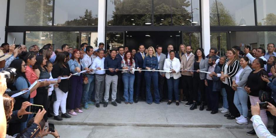 Romina Contreras inaugura nuevo Auditorio Municipal de Huixquilucan.