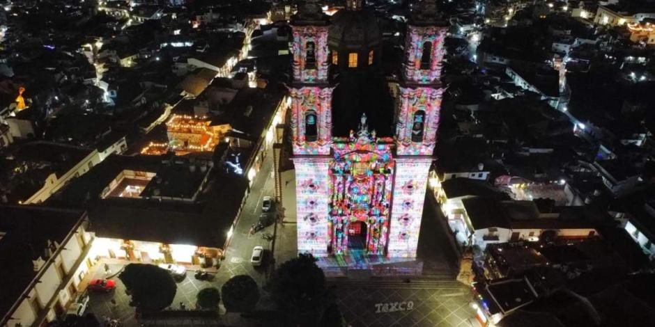 ¡Disfruta del video mapping en Taxco de Alarcón!.