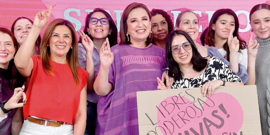 En su conferencia, la candidata Xóchitl Gálvez estuvo acompañada de mujeres, ayer.