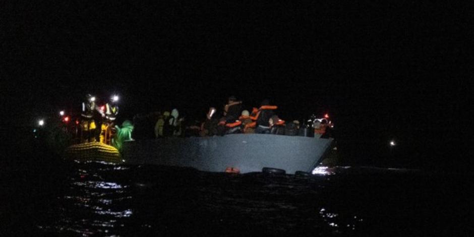 Fallecen 60 migrantes en naufragio en el Mediterráneo.