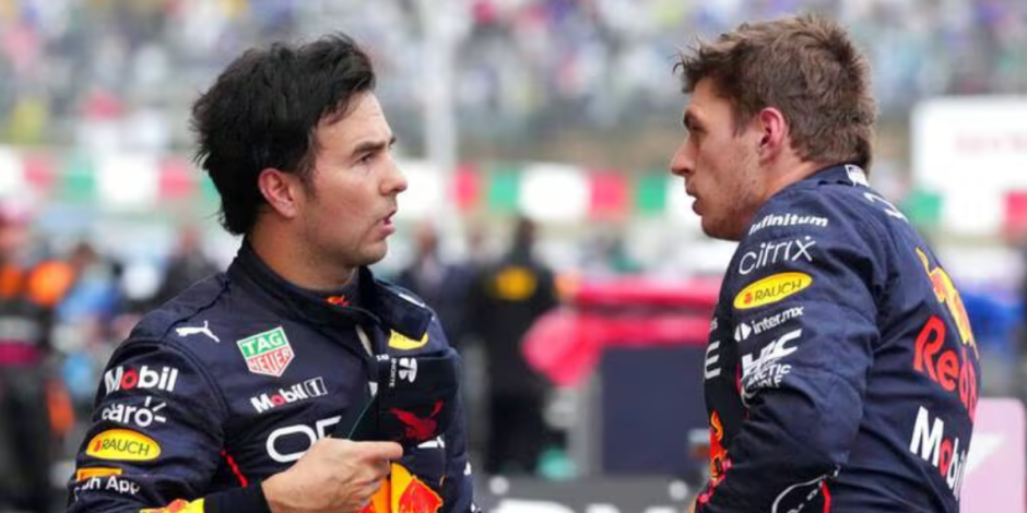 Checo Pérez y Max Verstappen en una carrera de la F1