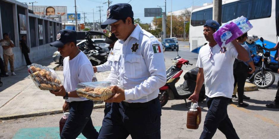 Policias protestan en Campeche para exigir la destitución de la actual titular de la SPSC.
